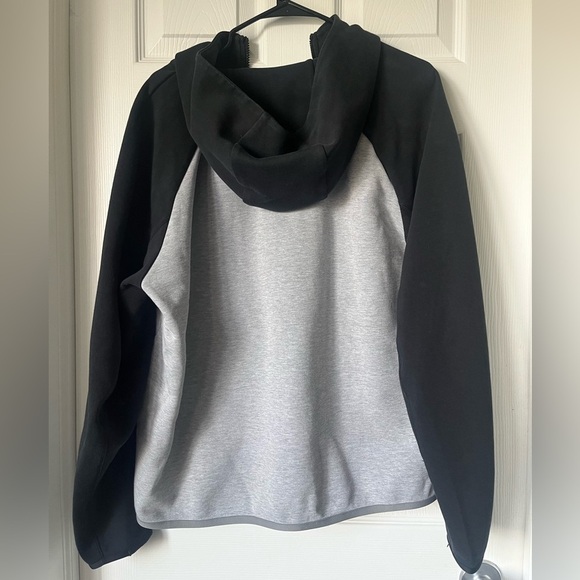 Men’s Nike Tech Fleece | Size Medium - Picture 4 of 7